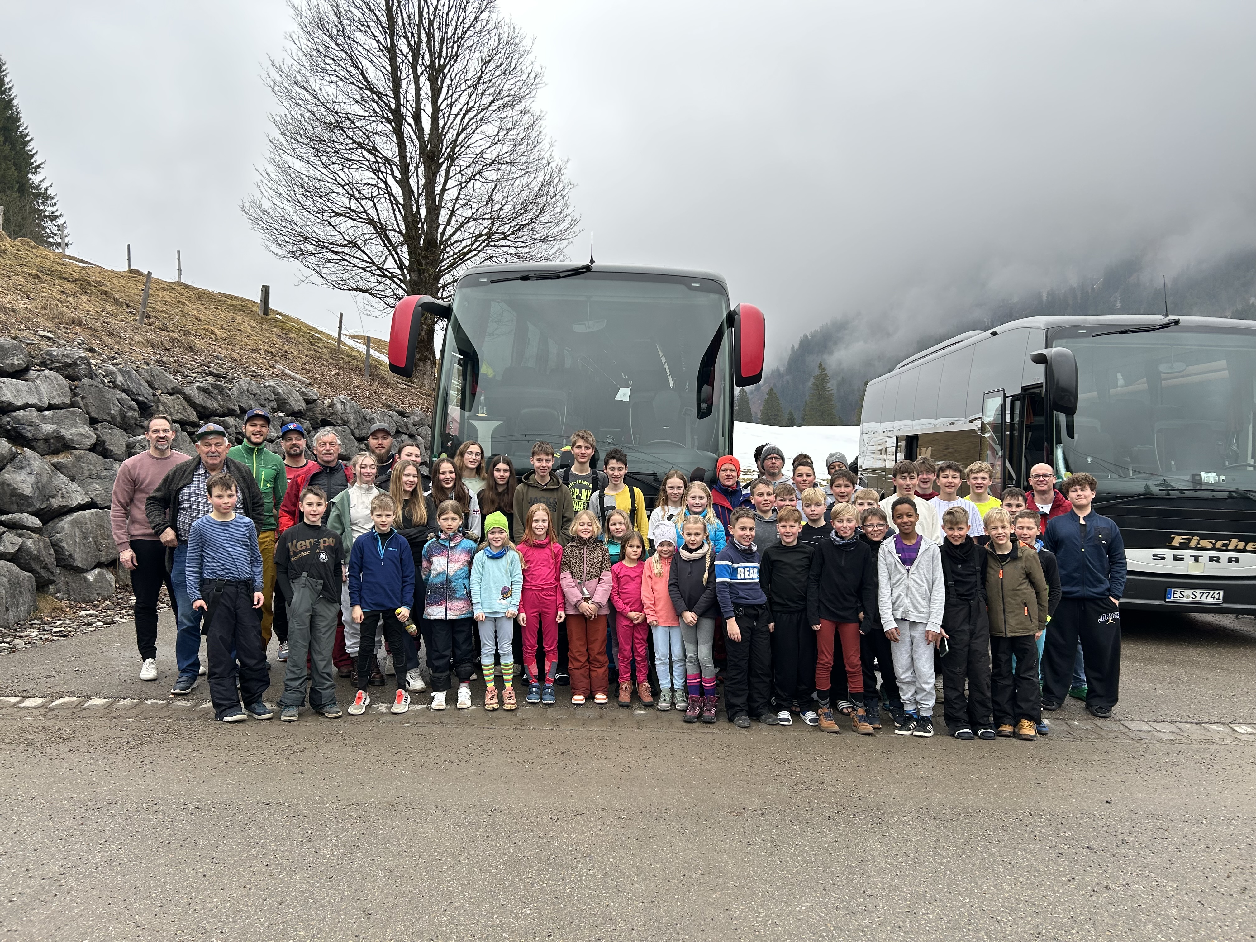 Die Teilnehmer der Skifreizeit 2026